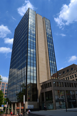 IWO - Hochhaus_1.jpg